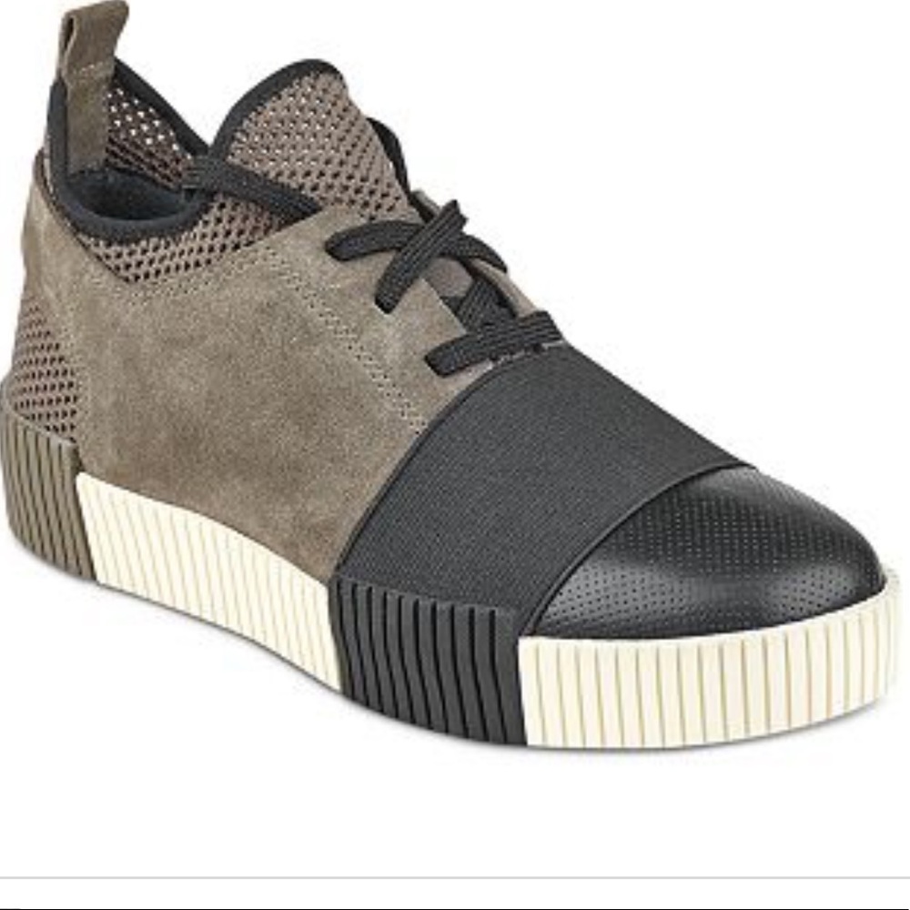 Marc Fisher LTD  Ryley Platform Fashion Sneaker